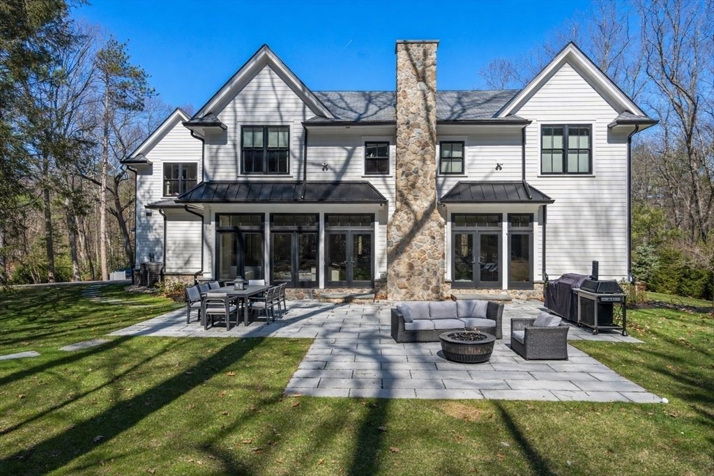 House in Wellesley, Massachusetts, United States 2 - 17644586