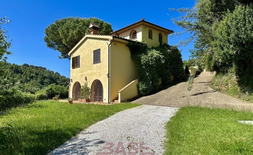 Country House in Riparbella, Tuscany, Italy 1