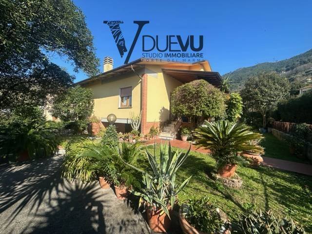 Villa in Strettoia-Capezzano-Valdicastello, Pietrasanta, Tuscany 1 - 17650997