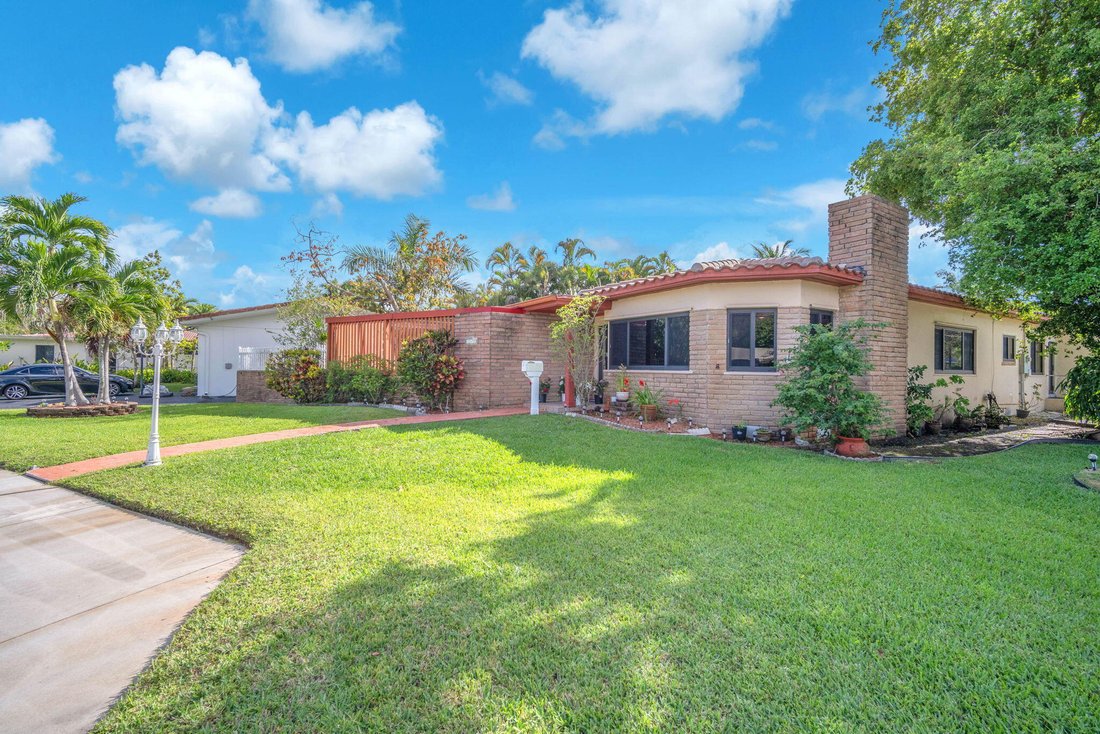 House in Miami, Florida, United States 4 - 17645104