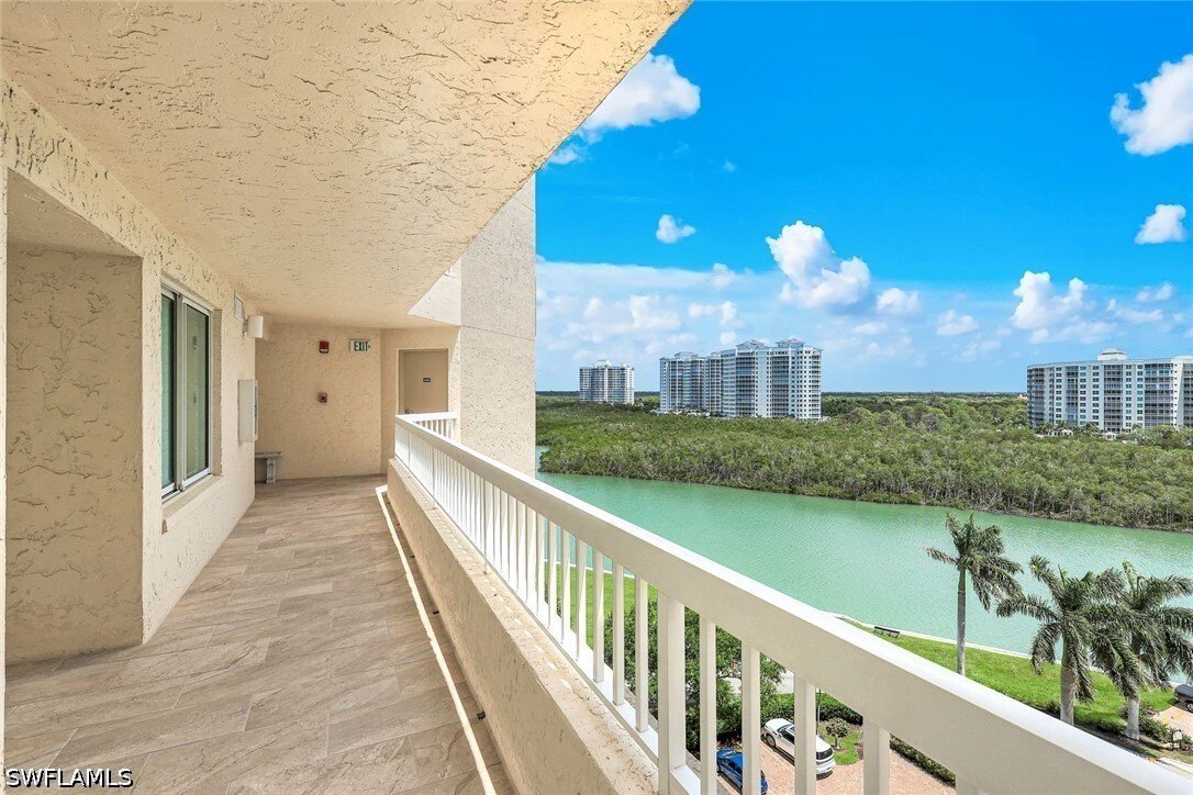 Condo in Naples, Florida, United States 2 - 17647878