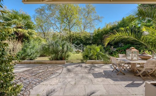 Apartment in Ile de la Jatte - Parc d'Orléans, Neuilly-sur-Seine, France 1