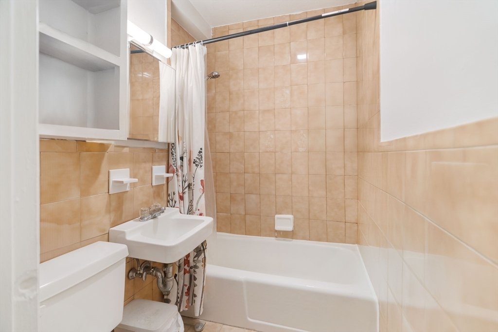 House in Boston, Massachusetts, United States 5 - 17646630