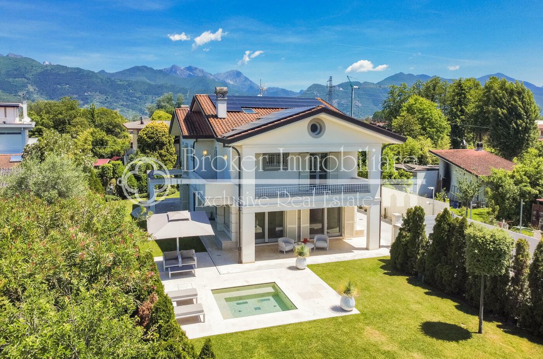 Villa in Center, Forte dei Marmi, Tuscany 1 - 15754332