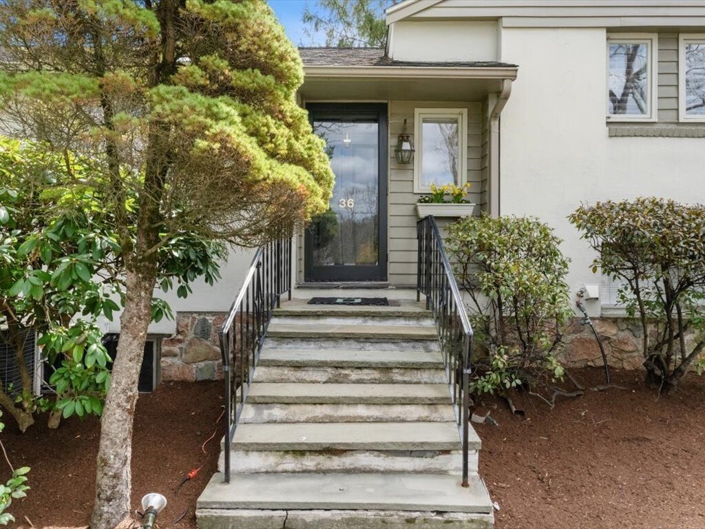 House in Wellesley, Massachusetts, United States 4 - 17651737