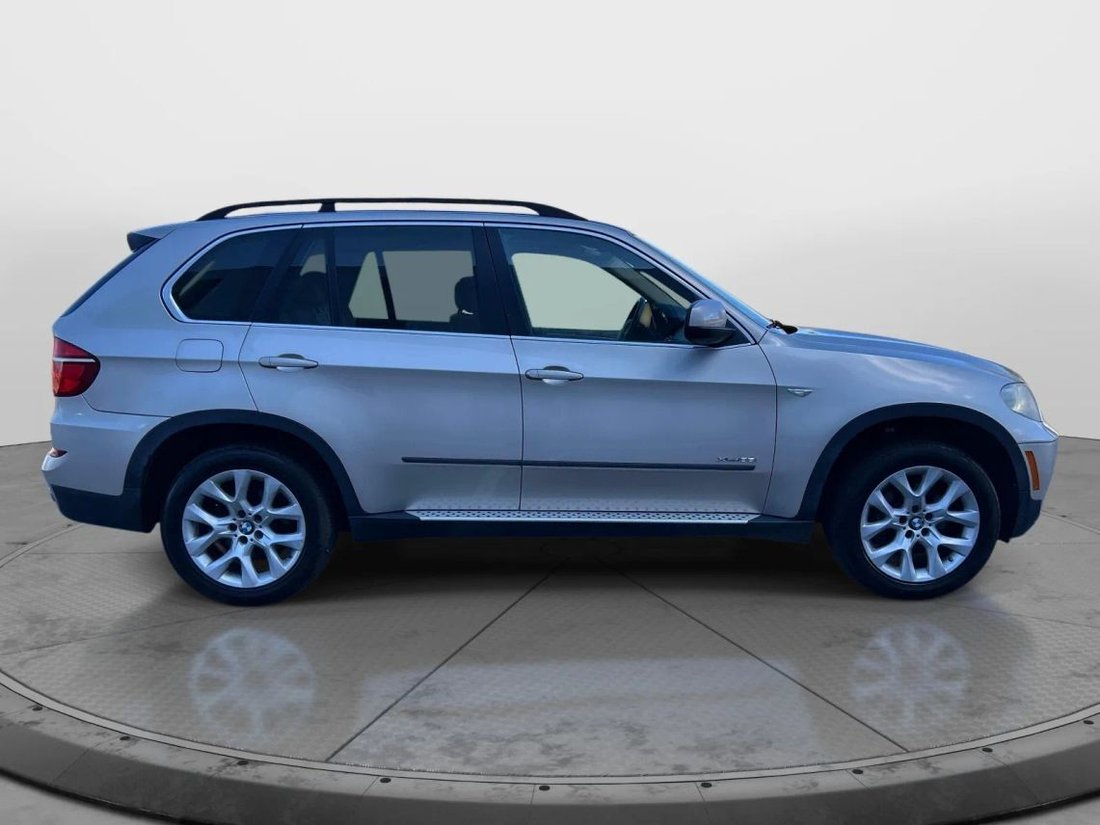 Suv in Canton, MA, United States 4 - 17460596