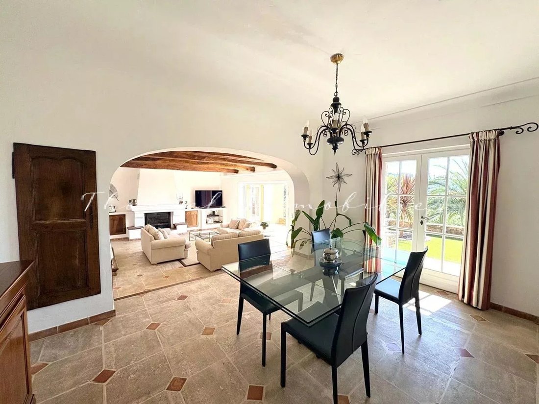 Maison à Grimaud, Provence-Alpes-Côte d'Azur, France 4 - 17602806