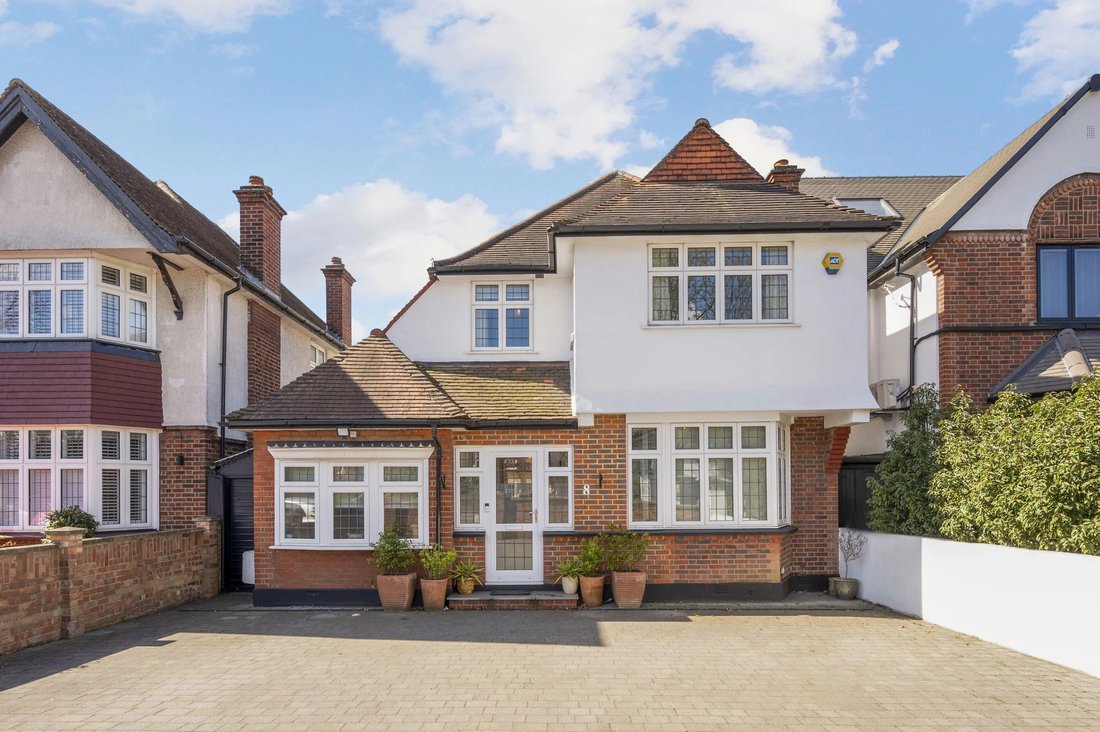 House in New Malden, Royal Borough of Kingston upon Thames, England 1 - 17653869