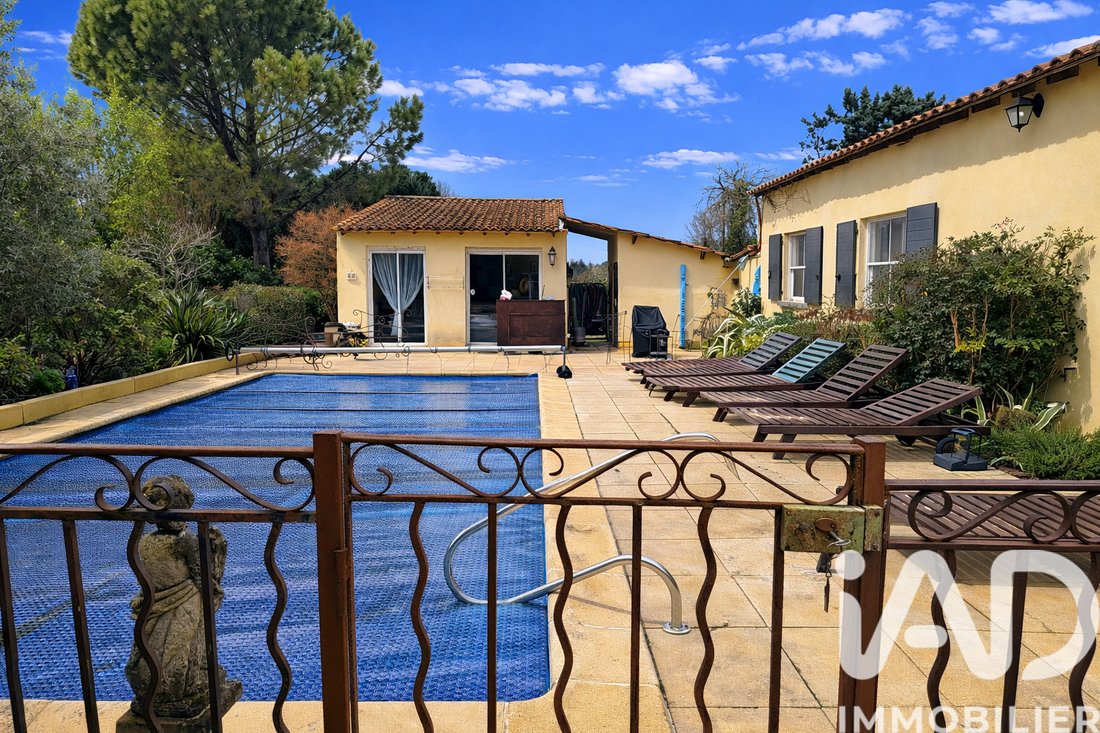 Maison à Le Thor, Provence-Alpes-Côte d'Azur, France 5 - 17389869