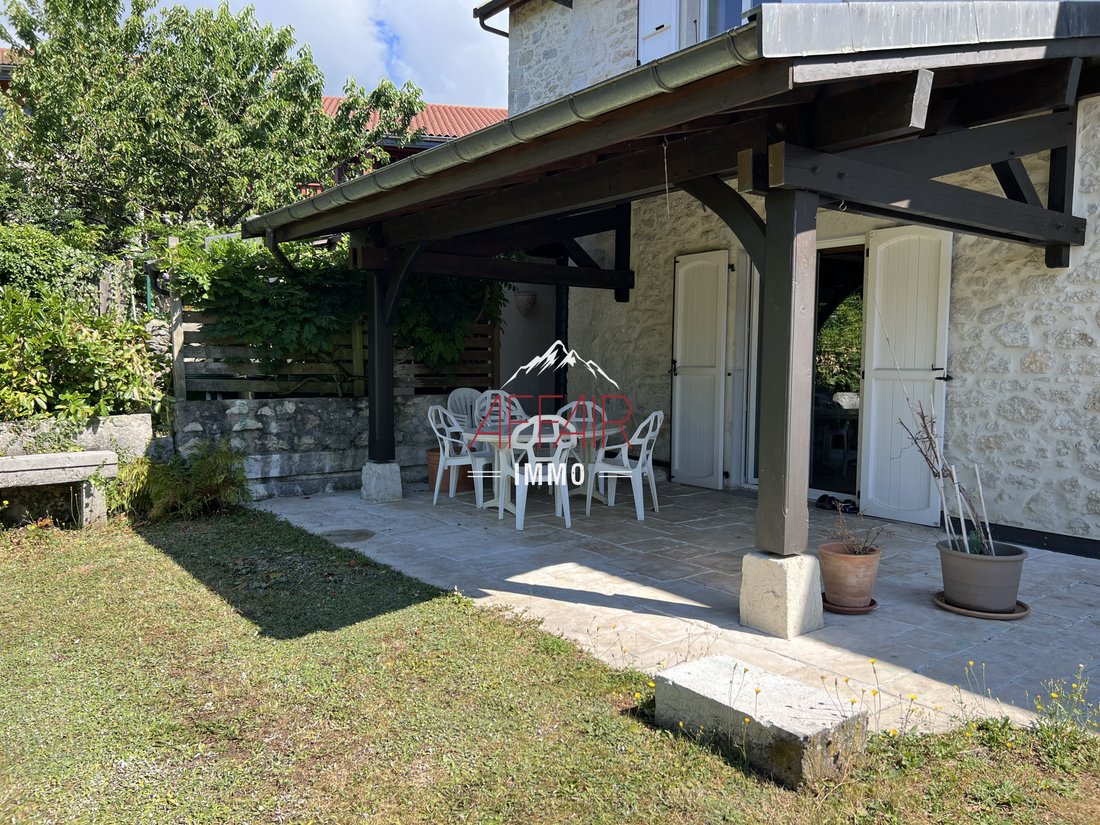 House in Saint-Jean-de-Gonville, Auvergne-Rhône-Alpes, France 4 - 17649890