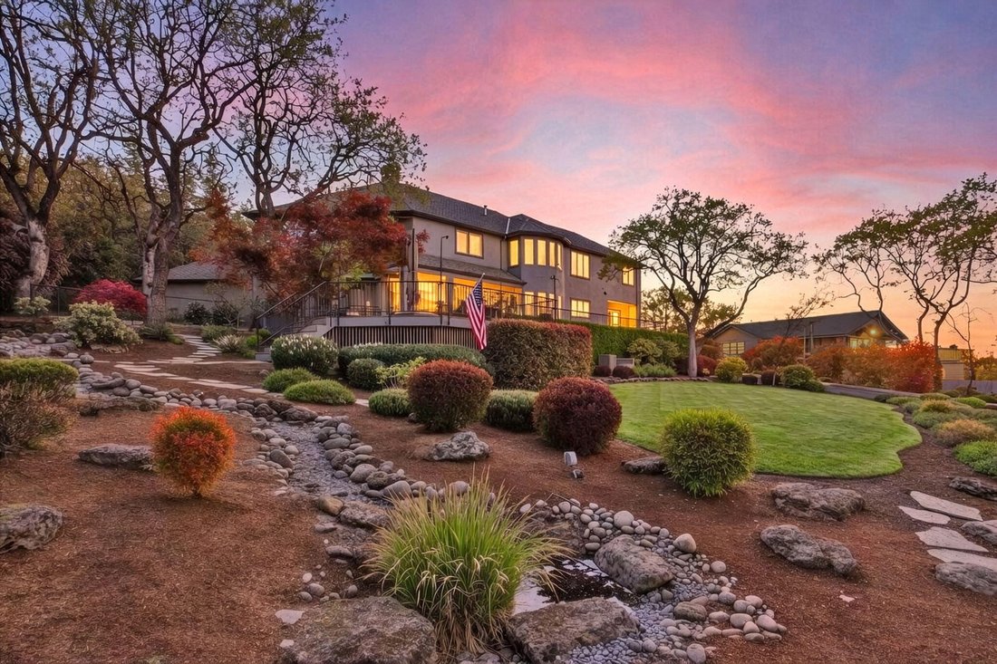 House in Medford, Oregon, United States 1 - 17648524