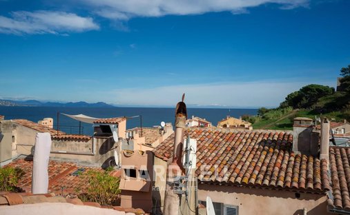 House in Zone Ouest Urbaine, Saint-Tropez, France 1