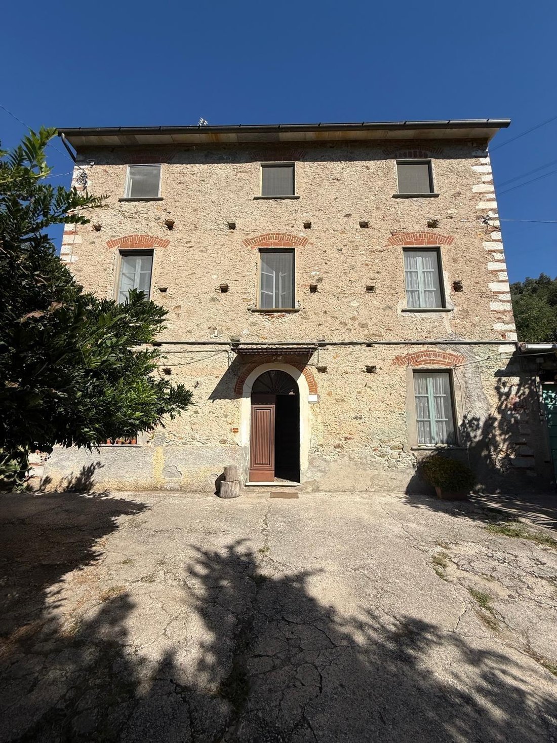Strettoia-Capezzano-Valdicastello, Pietrasanta, Tuscany 1 - 17655748