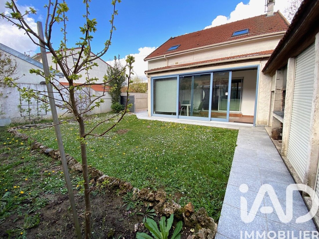 House in Vitry-sur-Seine, Île-de-France, France 1 - 17332960