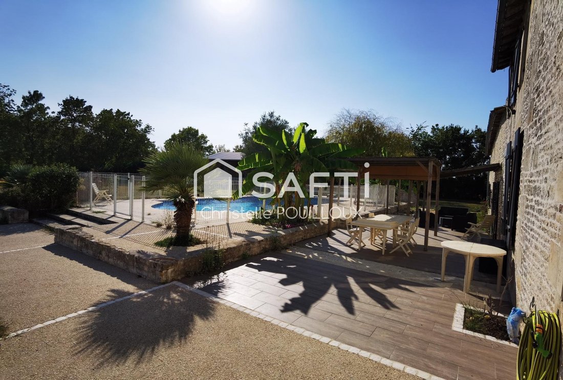 House in Sud Ouest, Aiffres, France 2 - 17655005