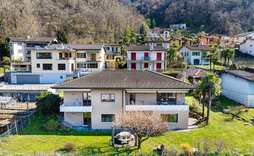 Villa in Brusino Arsizio, Ticino, Switzerland 1