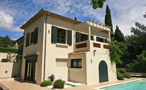 Estate in Nord, Cavalaire-sur-Mer, France 1