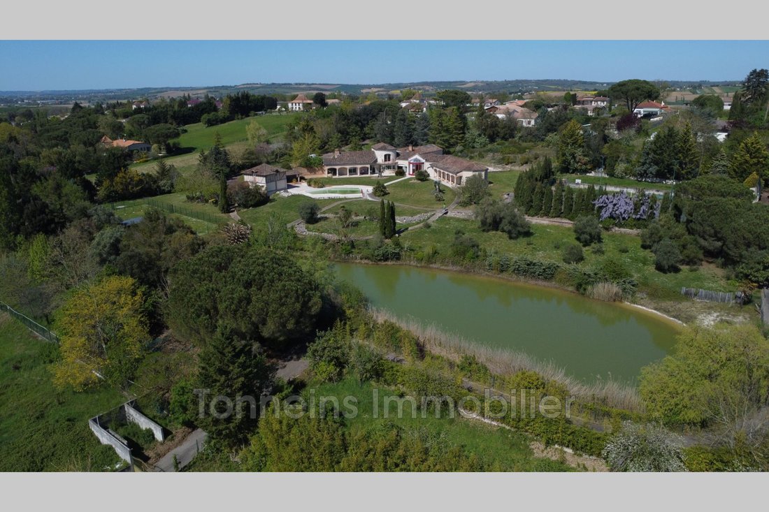 Villa in Mairie-Centre Ville, Tonneins, France 2 - 17652312