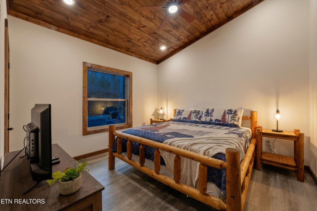 House in Gatlinburg, Tennessee, United States 5 - 17645836