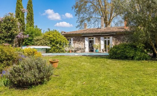 House in Centre Ville, Blanquefort, France 1