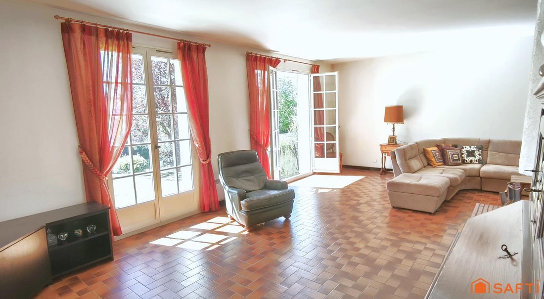 House in L'Étang-la-Ville, Ile-de-France, France 5 - 17655012