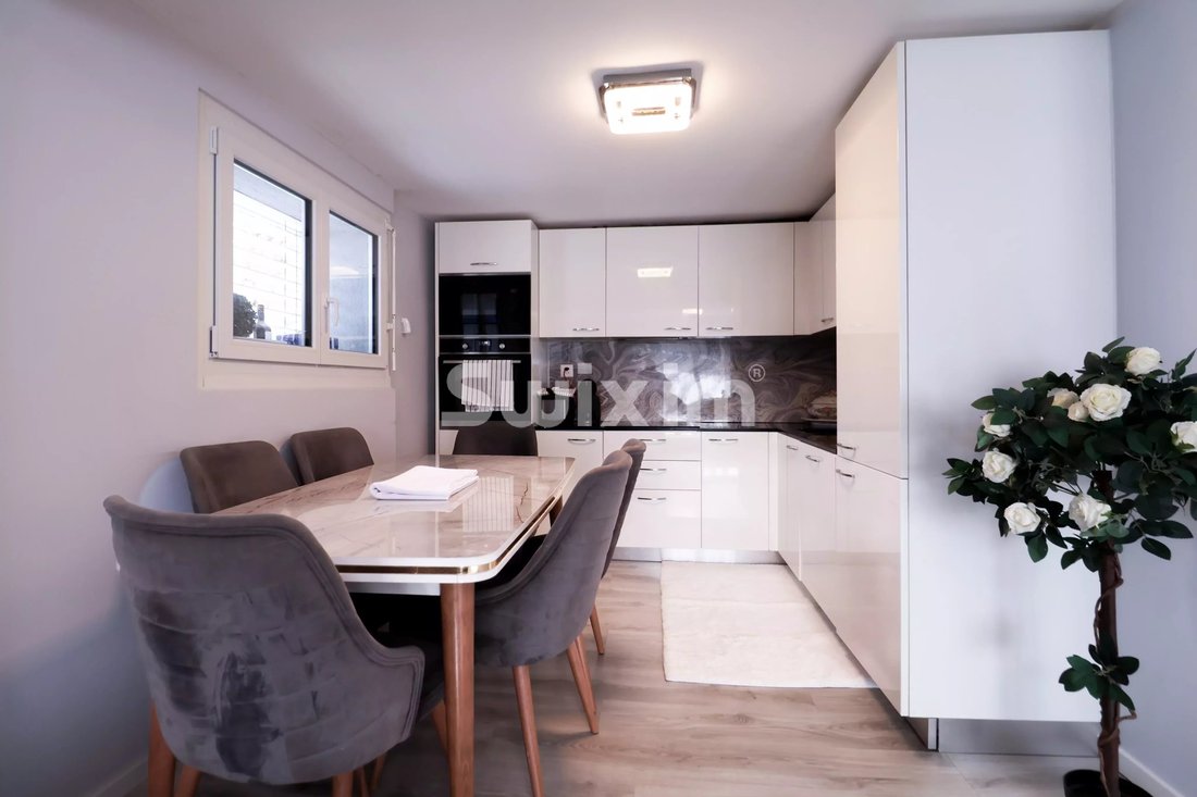 Villa in Attalens, Fribourg, Switzerland 3 - 17660244