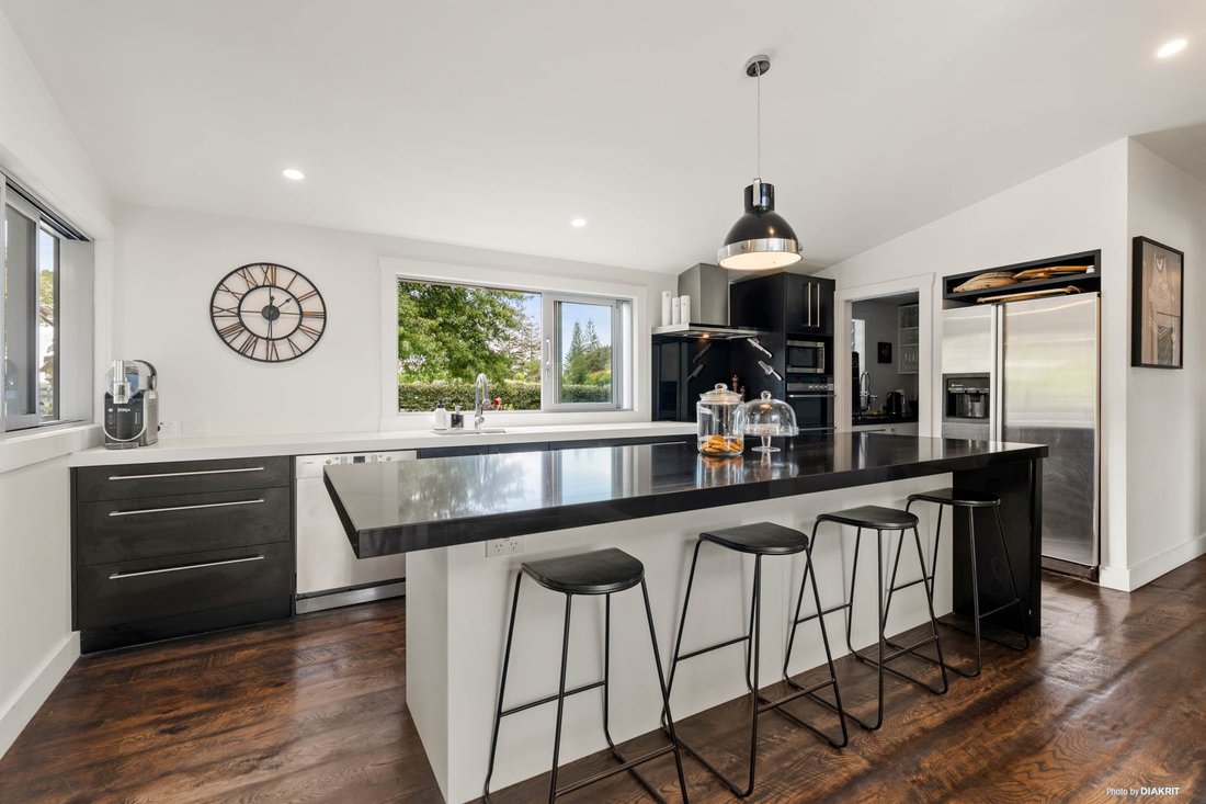 House in Whitford, Auckland, New Zealand 2 - 17651634