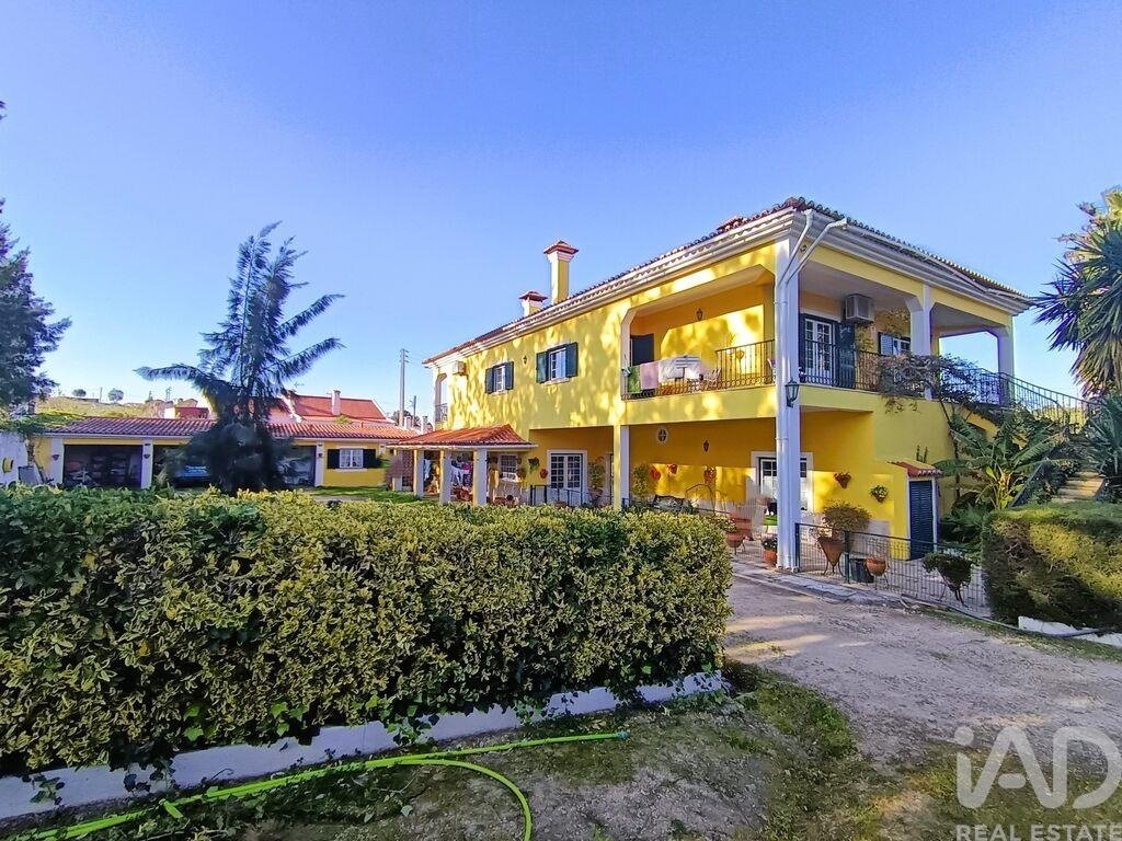 Townhouse in Castanheira do Ribatejo e Cachoeiras, Lisbon, Portugal 5 - 17653336
