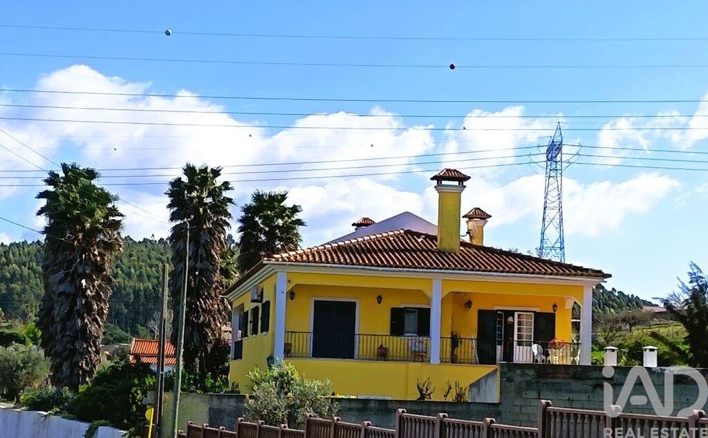Townhouse in Castanheira do Ribatejo e Cachoeiras, Lisbon, Portugal 3 - 17653336