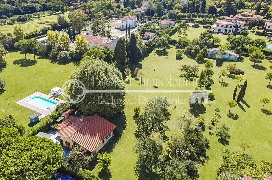 Villa in Center, Forte dei Marmi, Tuscany 2 - 16293850