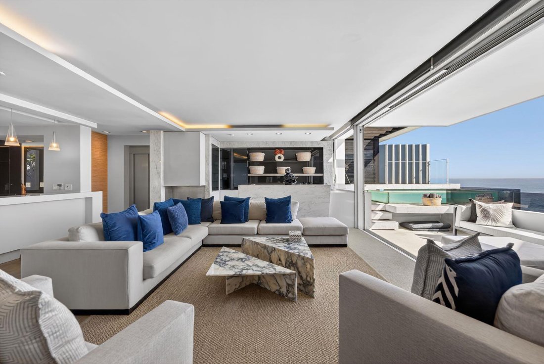 Apartment in City Centre, Cape Town, South Africa 3 - 17531250