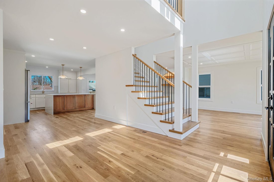 House in Hicksville, New York, United States 4 - 17645192