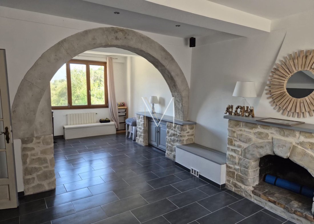 House in Le Plan-de-la-Tour, Provence-Alpes-Côte d'Azur, France 4 - 17023182