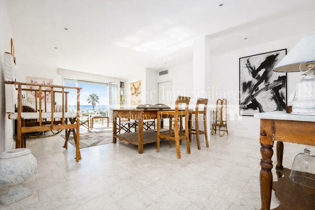 Apartment in Lungomare, Viareggio, Tuscany 3 - 17299783