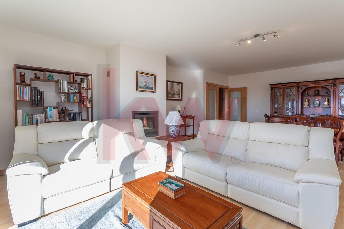 Apartment in Sao Domingos de Rana, Lisbon, Portugal 1 - 17652215