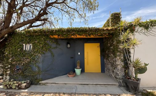 House in Juriquilla, Querétaro, Mexico 1