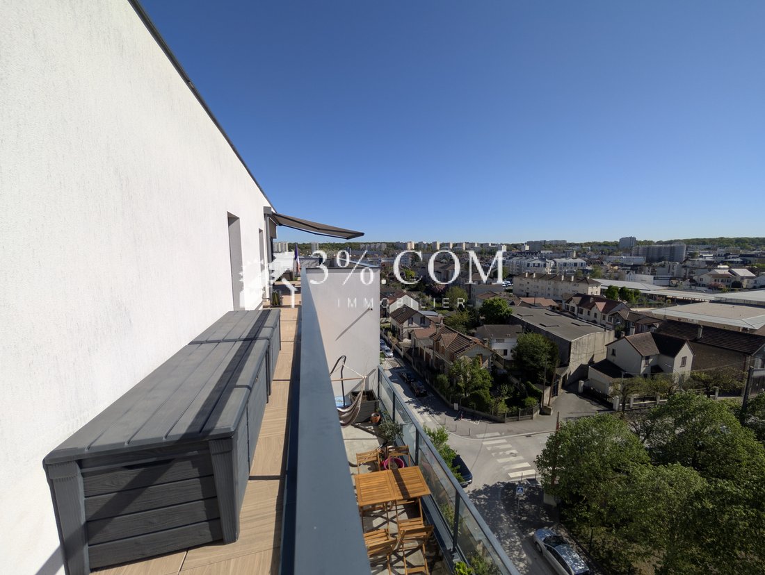Apartment in Poissy, Ile-de-France, France 5 - 17649497