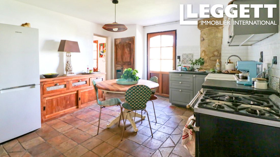 House in Saint-Quentin-la-Poterie, Occitania, France 5 - 17649834