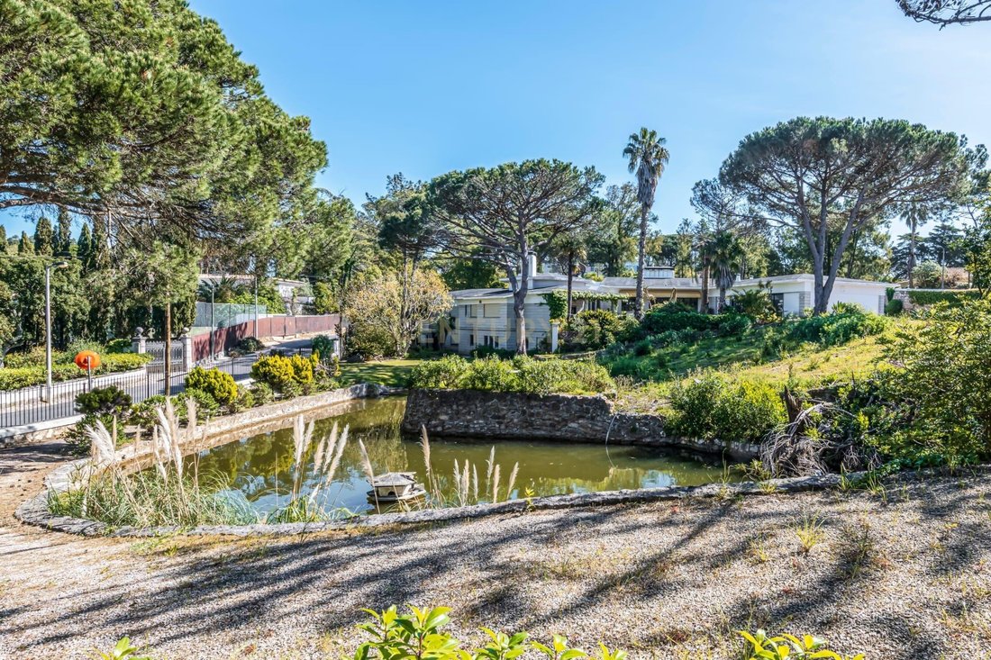 Villa in Estoril, Cascais e Estoril, Lisbon 1 - 17652475
