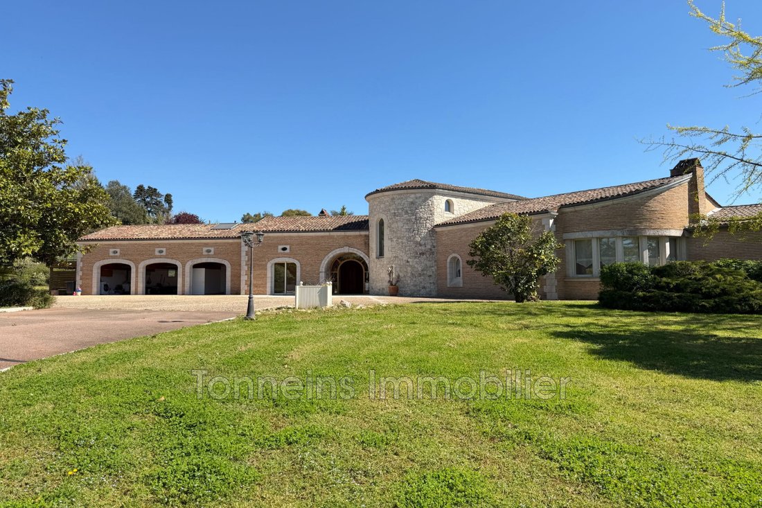 Villa in Mairie-Centre Ville, Tonneins, France 4 - 17652312