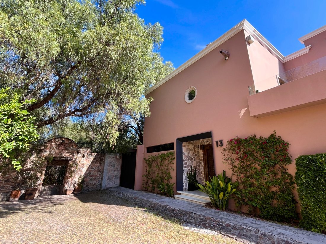 House in San Miguel de Allende, Guanajuato, Mexico 5 - 17651017
