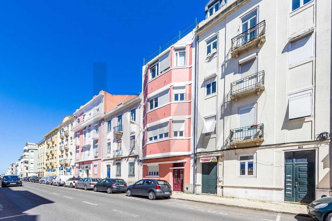 Apartment in Campo de Ourique, Lisbon, Portugal 1 - 17652444