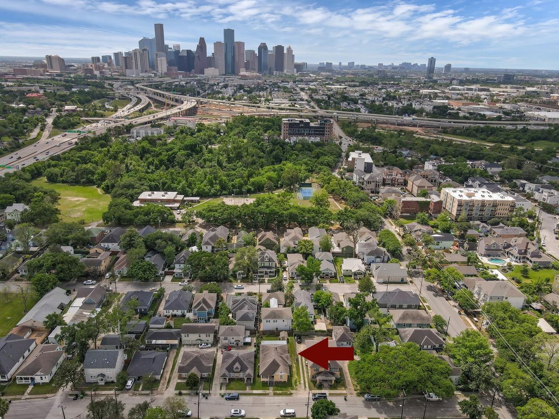 House in Houston, Texas, United States 1 - 17659024
