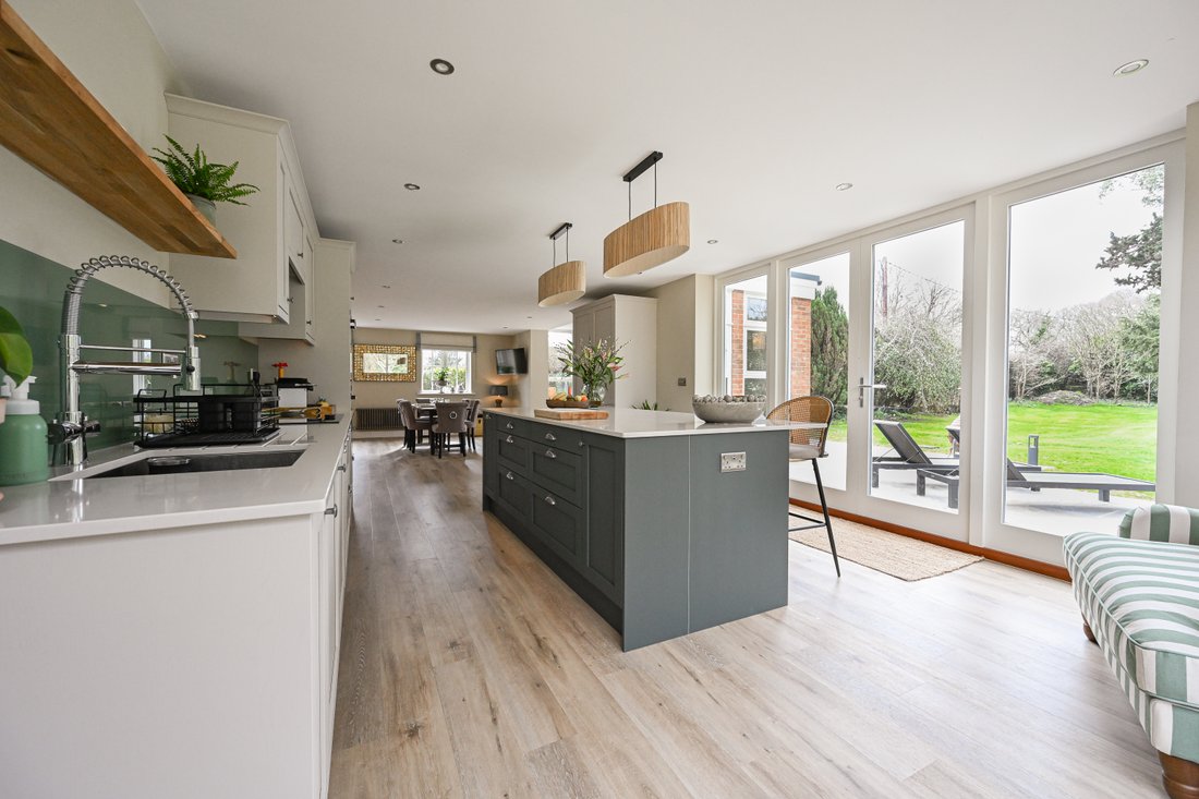 House in Ringwood, England 2 - 17648127
