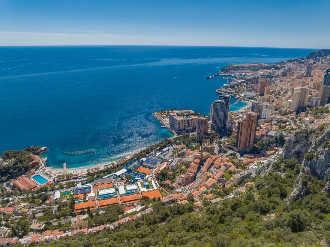 Villa in Village-Cros de Caste-Coupiere-Mont Gros, Roquebrune-Cap-Martin, France 2 - 17660420