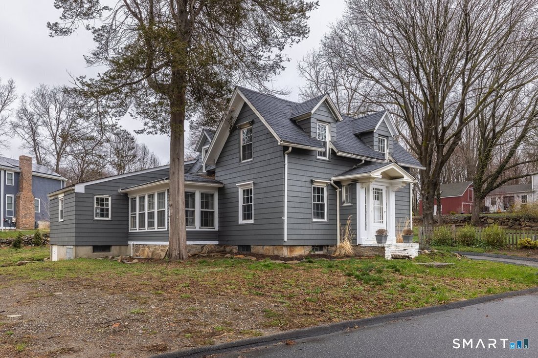 Trumbull, Connecticut, United States 1 - 17647541