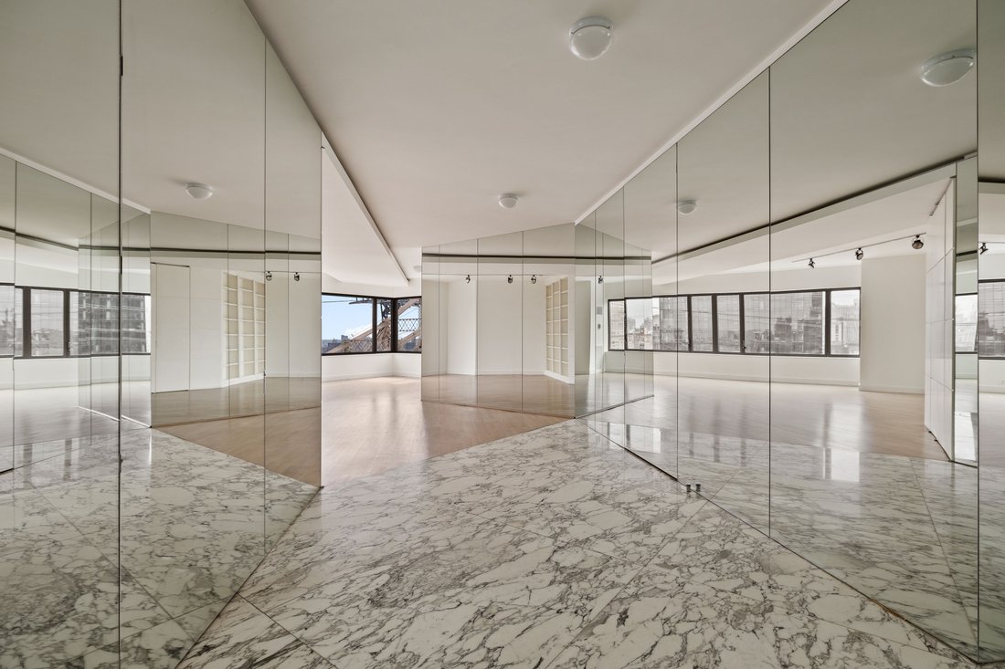 Co Op in New York, New York, United States 3 - 17453088