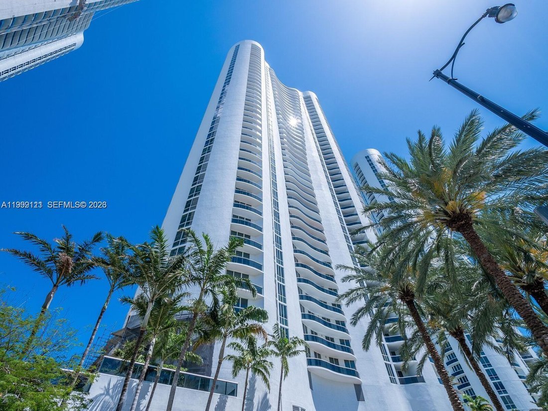 Condo in Sunny Isles Beach, Florida, United States 4 - 17651791