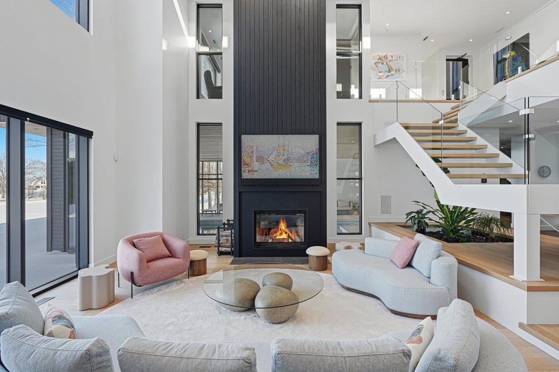 House in Saint-Ignace-de-Loyola, Quebec, Canada 4 - 17656074