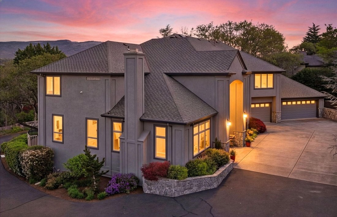 House in Medford, Oregon, United States 2 - 17648524